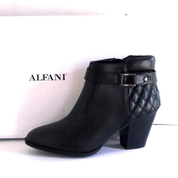 Alfani Black Quilted Leather Ankle Boots Booties Sz 9 1/2 - Picture 2 of 8